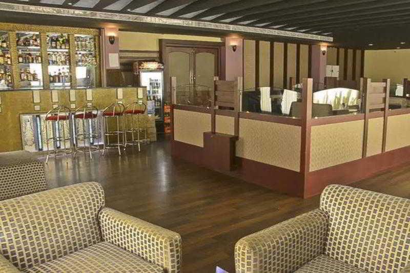 高尔夫景观酒店 尼杜巴塞莱 外观 照片